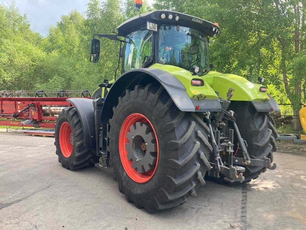 Tractor Claas Axion 960: foto 7