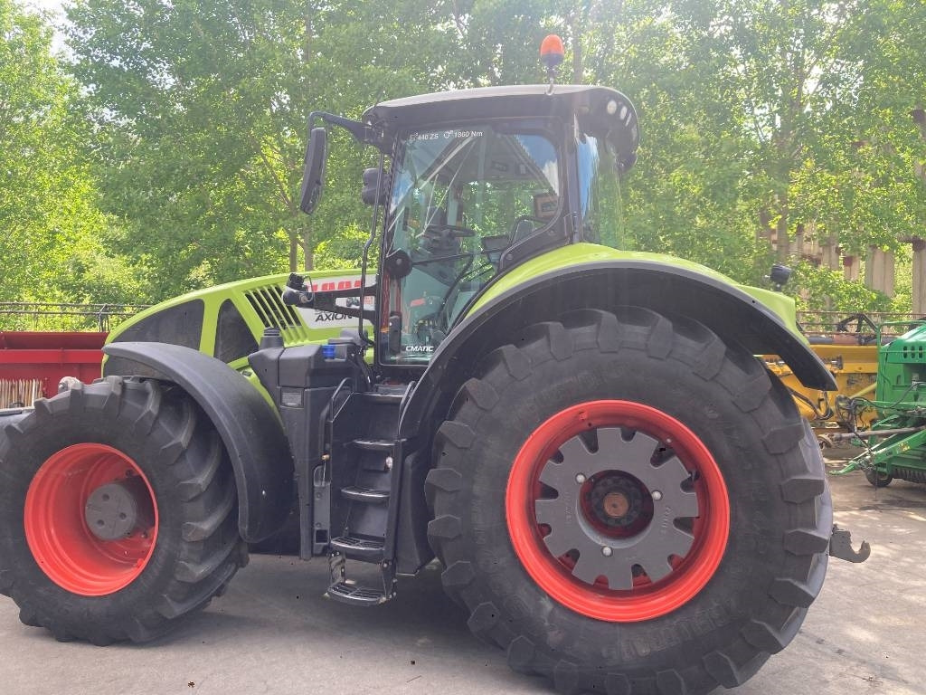 Tractor Claas Axion 960: foto 8