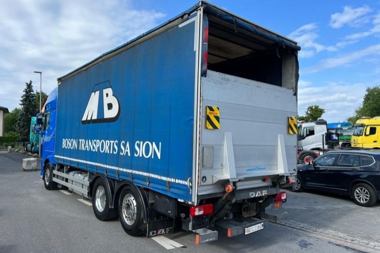 Camión lona DAF XF510 6x2: foto 7