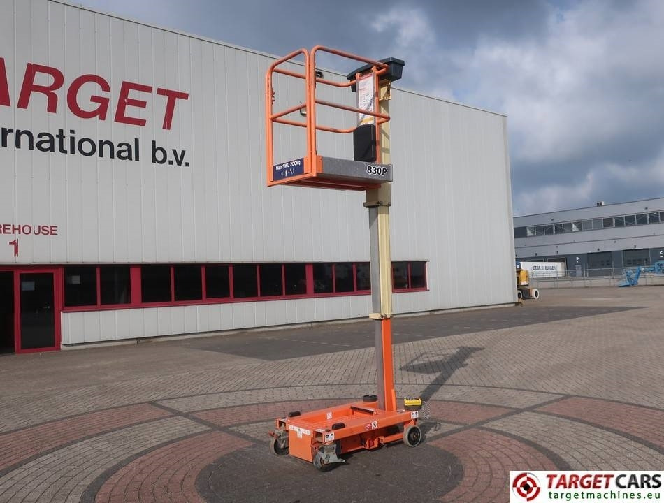 Plataforma elevadora JLG Power Tower Nano 830P Vertical Lift 450cm: foto 7