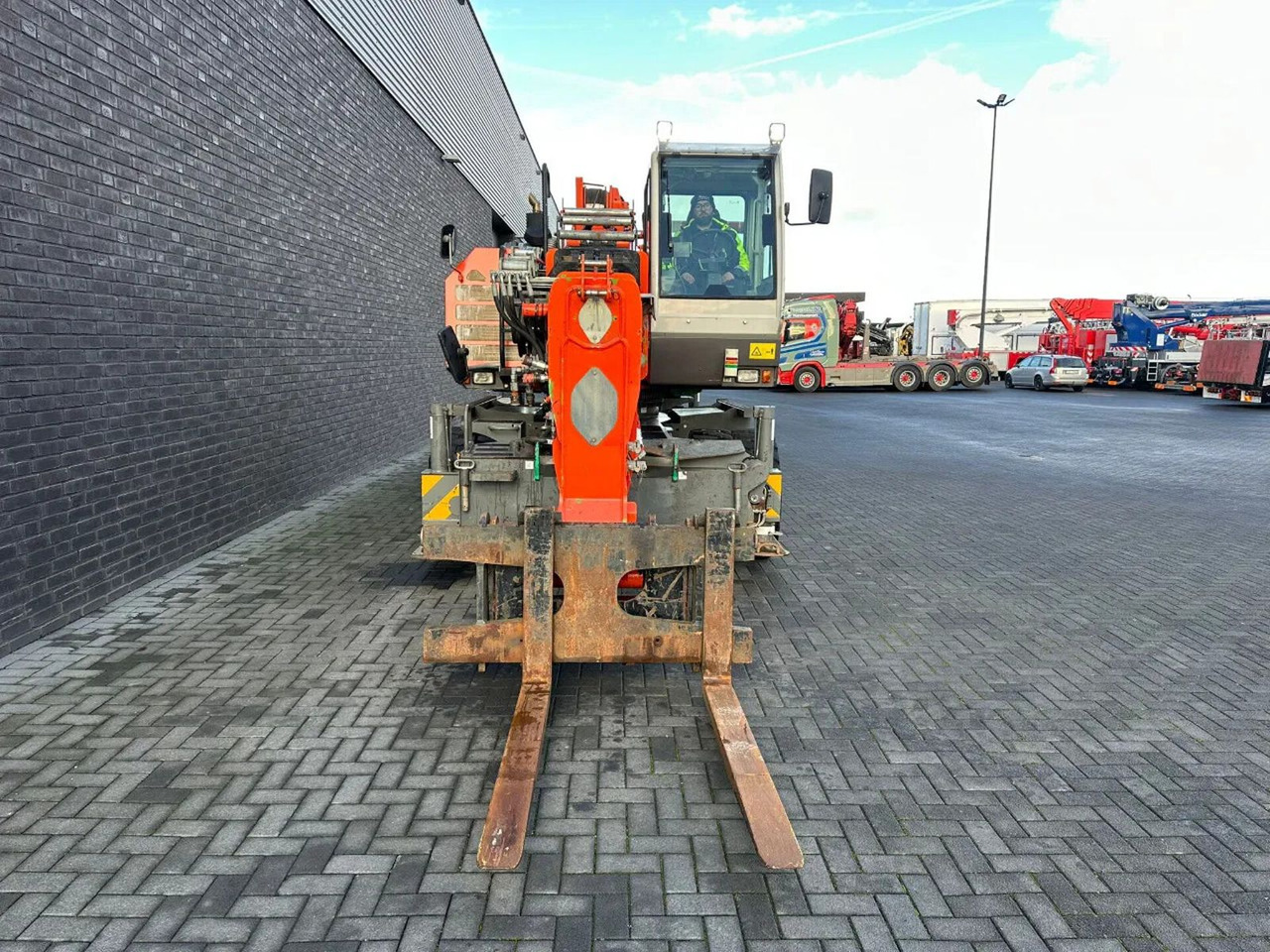 Grúa para terrenos difíciles nuevo Sennebogen  608 MULTICRANE/ROUGH TERRAIN C: foto 10