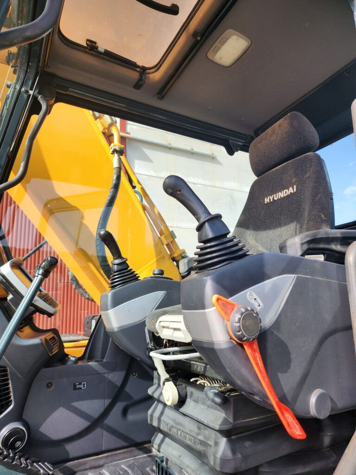 Excavadora de cadenas HYUNDAI ROBEX HX220L: foto 10