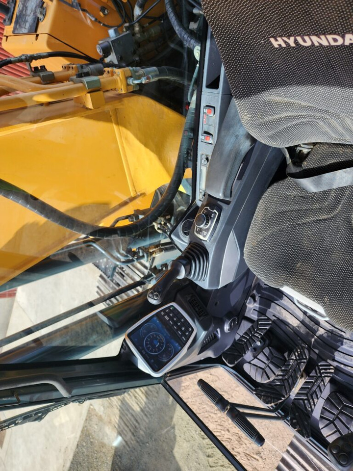 Excavadora de cadenas HYUNDAI ROBEX HX220L: foto 11