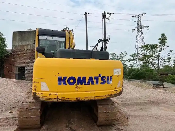 Excavadora de cadenas Used komatsu medium excavator PC130-7 /KOMATSU 130-7/ used japanese komatsu excavator 13 ton for sale: foto 7