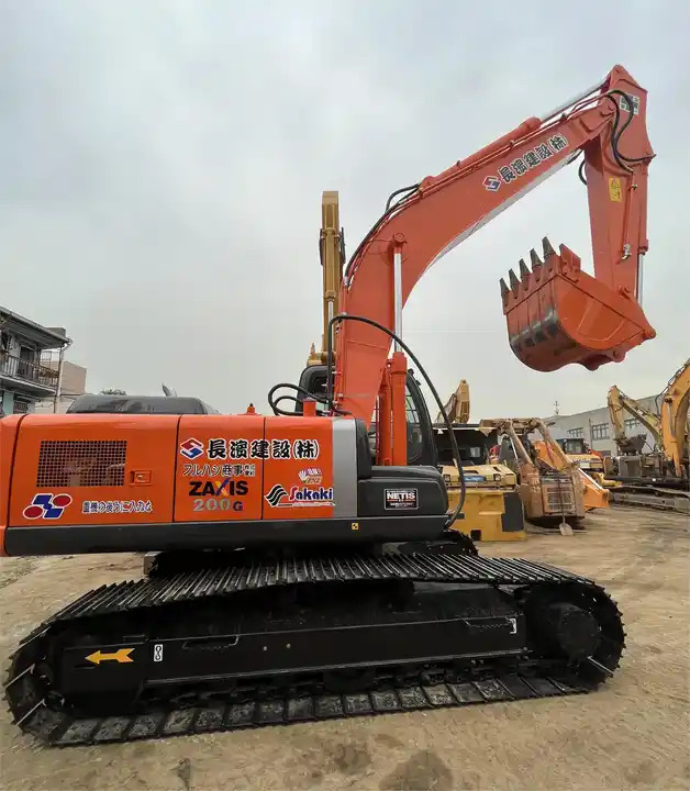 Excavadora de cadenas used japan excavator Hitachi ZX200-3G hydraulic crawler excavator 20 ton excavating machinery in stock for sale: foto 7