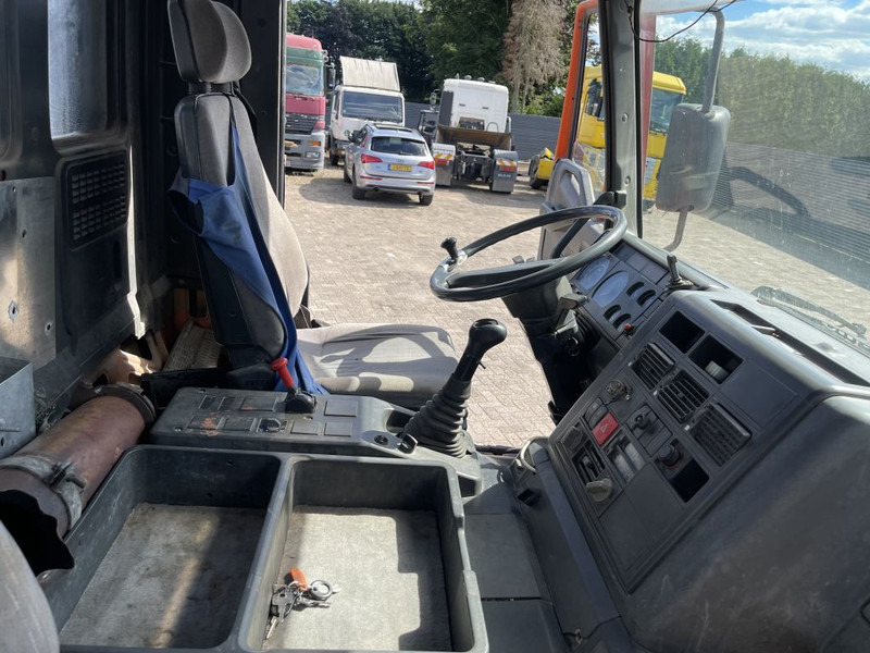 Camión chasis Iveco Eurotrakker 340 E34: foto 13