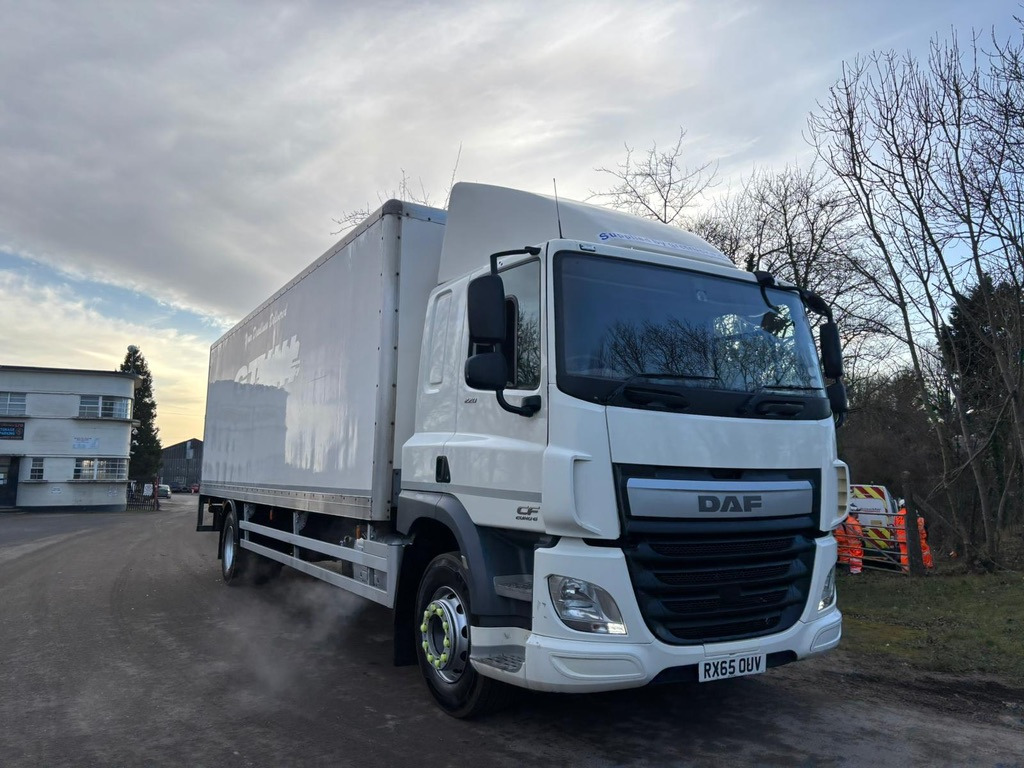 Camión caja cerrada 2015 DAF CF 220 Rigid Truck: foto 7