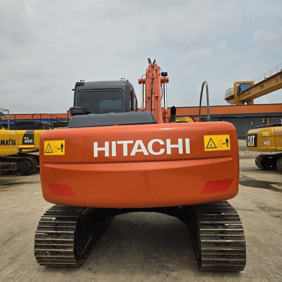 Excavadora de cadenas Hitachi ZX120: foto 6