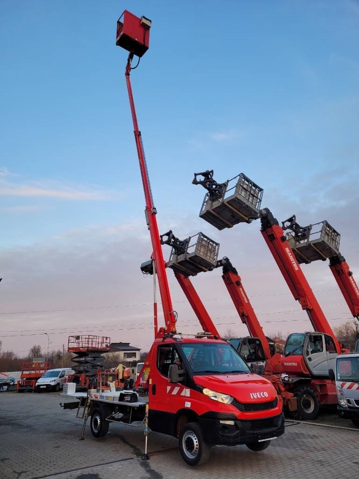 Camión con plataforma elevadora GSR E 169TR - Iveco Daily 35S12 - bucket truck boom: foto 9