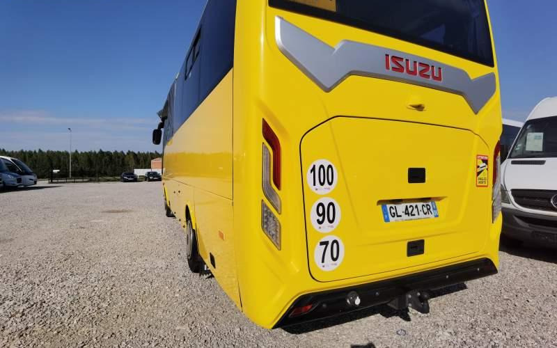 Autobús suburbano Isuzu Grand Toro 11tys km uszkodzony: foto 12