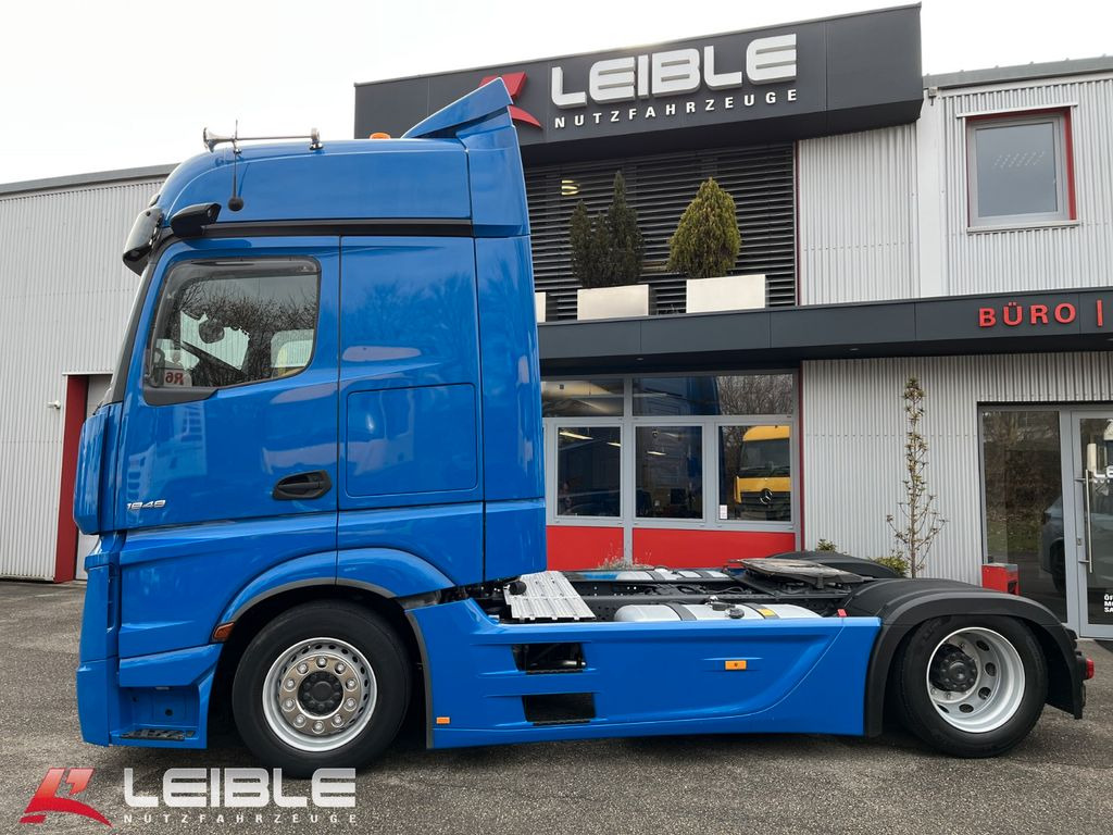 Cabeza tractora Mercedes-Benz Actros 1848 Mega Lowliner*2xTank*Vollspoiler: foto 11