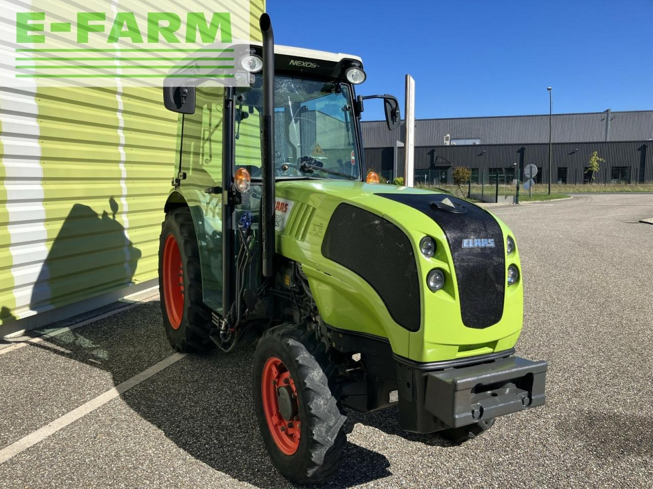 Tractor CLAAS nexos 220 ve isc twin VE: foto 6