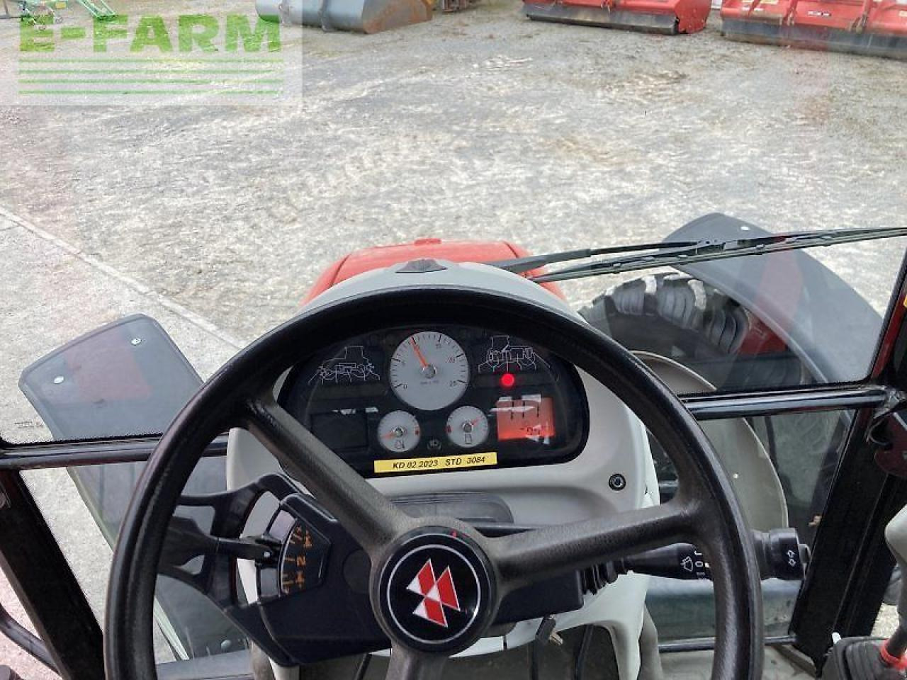 Tractor Massey Ferguson 6445: foto 17