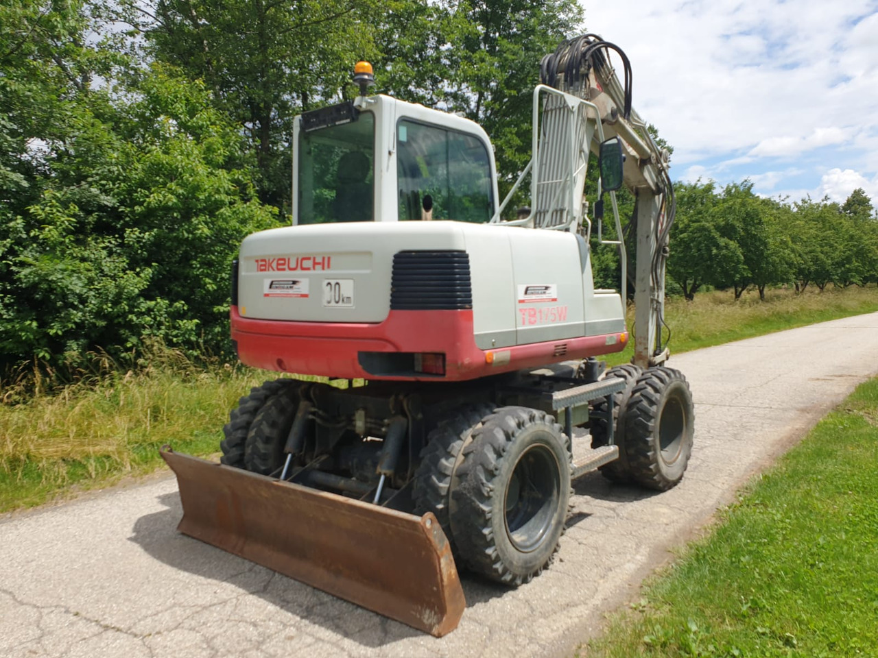 Excavadora de ruedas TAKEUCHI TB 175W: foto 7