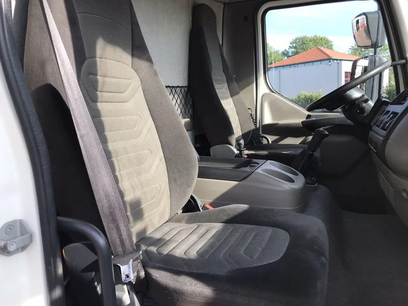 Camión caja cerrada DAF LF 45 12.220 EURO 5 EEV: foto 15