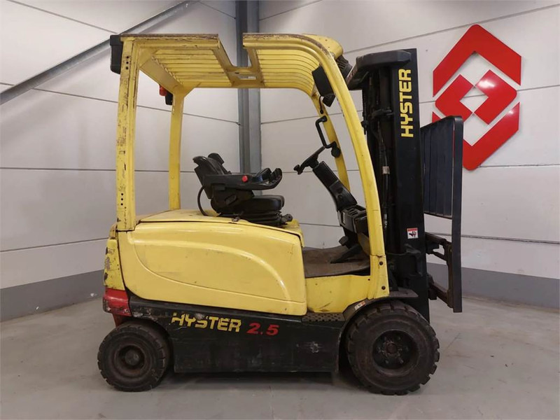 Carretilla elevadora Hyster J2.5XN-717: foto 1