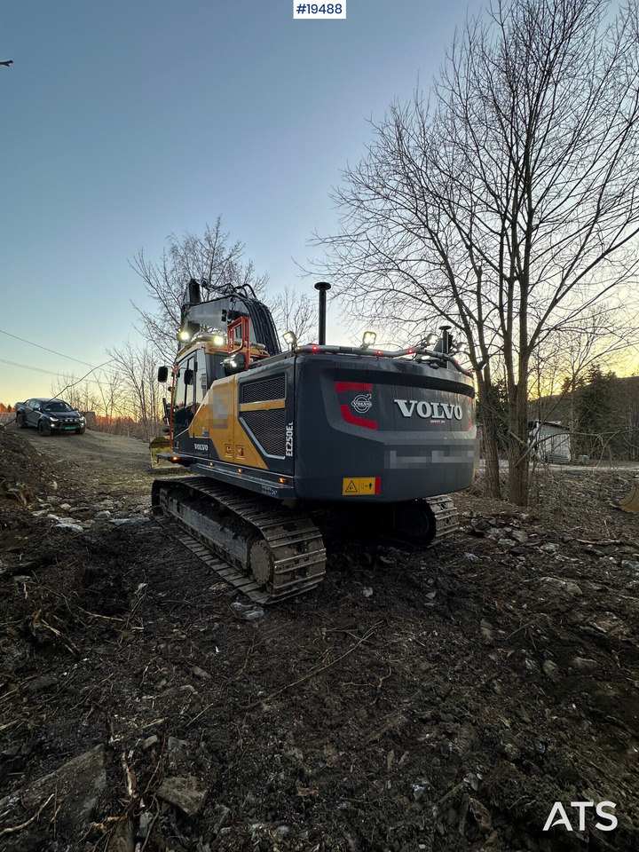 Excavadora Volvo EC250EL: foto 11