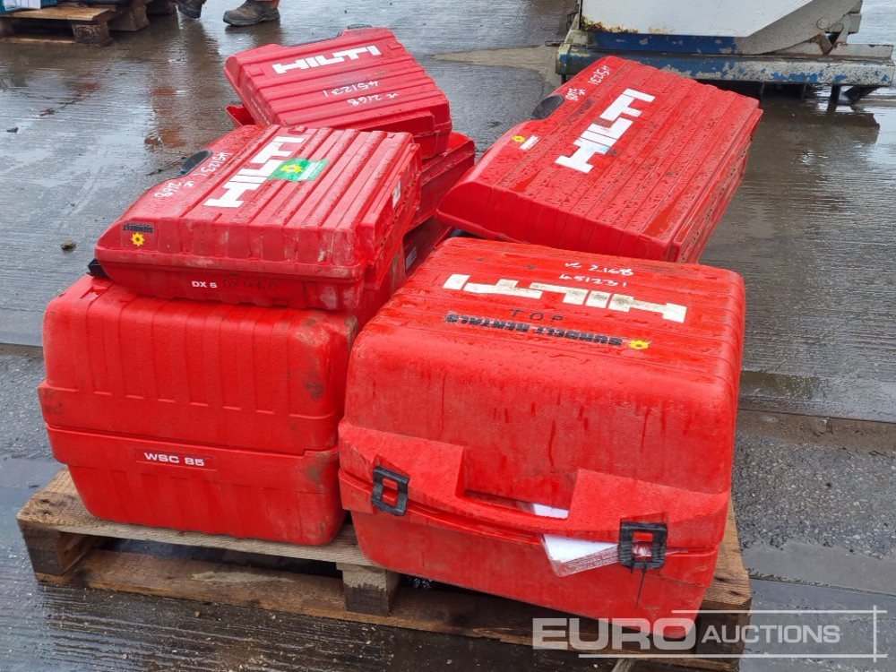 Equipo de construcción Hilti 110Volt Hand Held Breaker (2 of), 110Volt Hammer Drill (2 of), 110Volt Circular Saw (2 of), Battery Rivit Gun, Battery Drill: foto 7