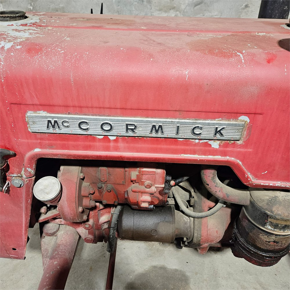 Tractor McCORMICK D-324 Standard: foto 20