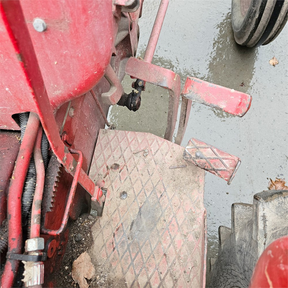 Tractor McCORMICK D-324 Standard: foto 16