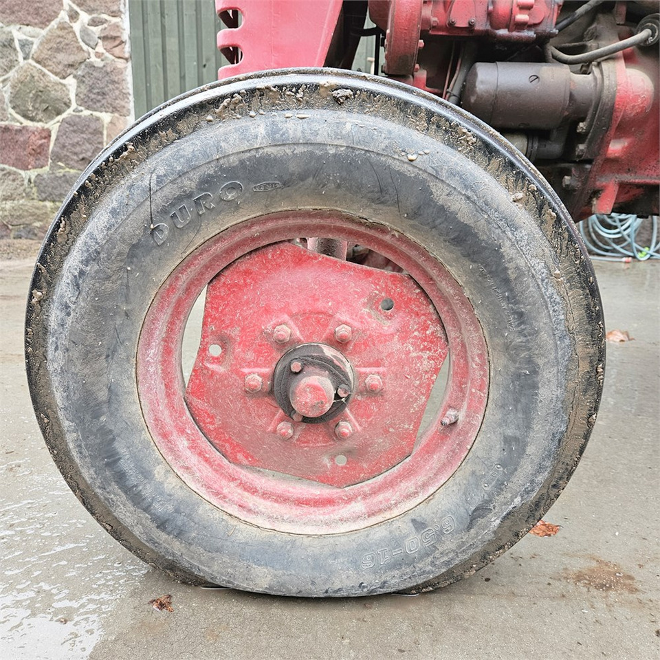 Tractor McCORMICK D-324 Standard: foto 29