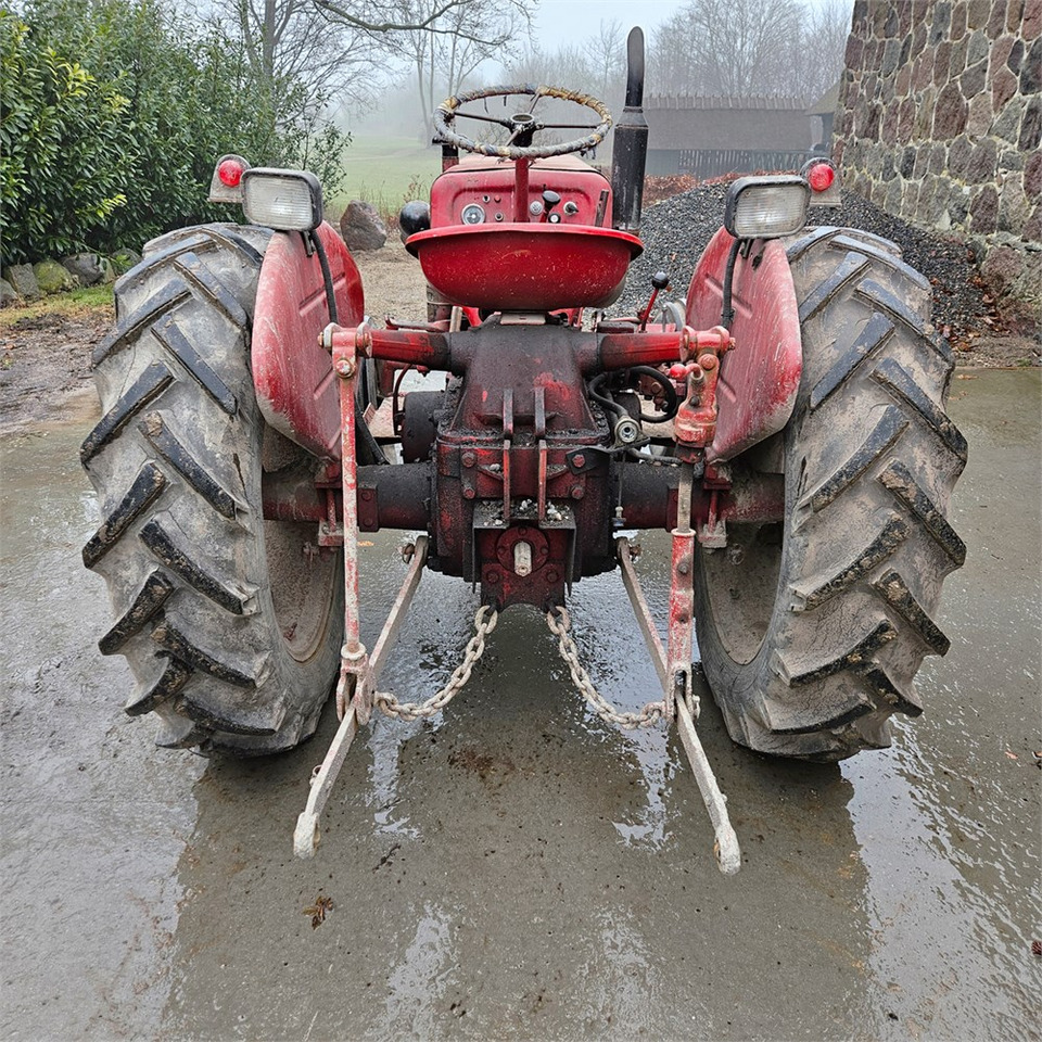 Tractor McCORMICK D-324 Standard: foto 6