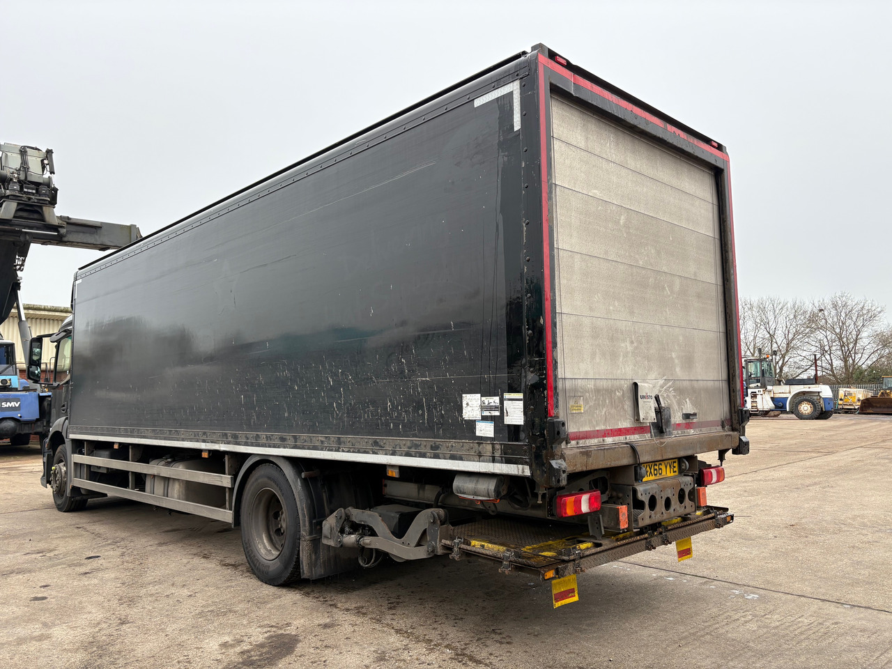 Camión caja cerrada MERCEDES-BENZ ANTOS: foto 6